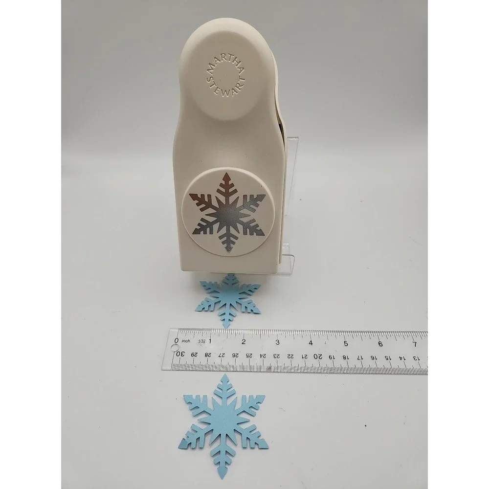 Martha Stewart Extra Large PunchFancy Snowflake, 2.5in